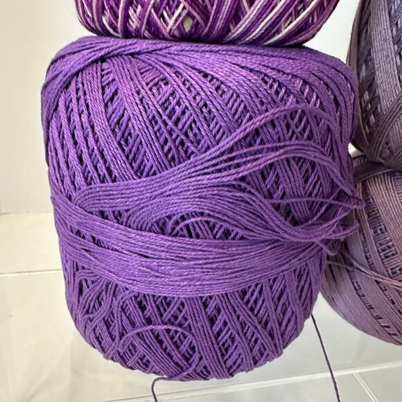 Crochet Thread Lot of 7 Assorted Purple Spools, South Maid 495 J&P Coats Vintage - Picture 8 of 9